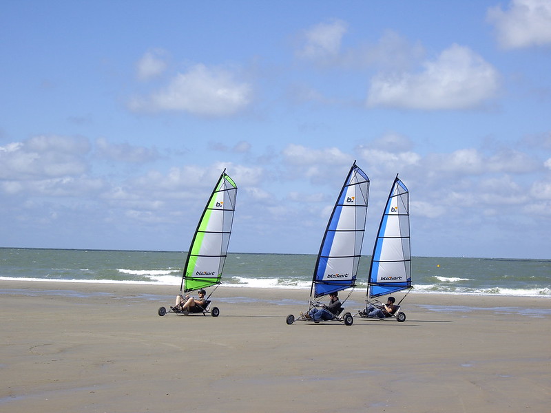 Blokarting at the beach